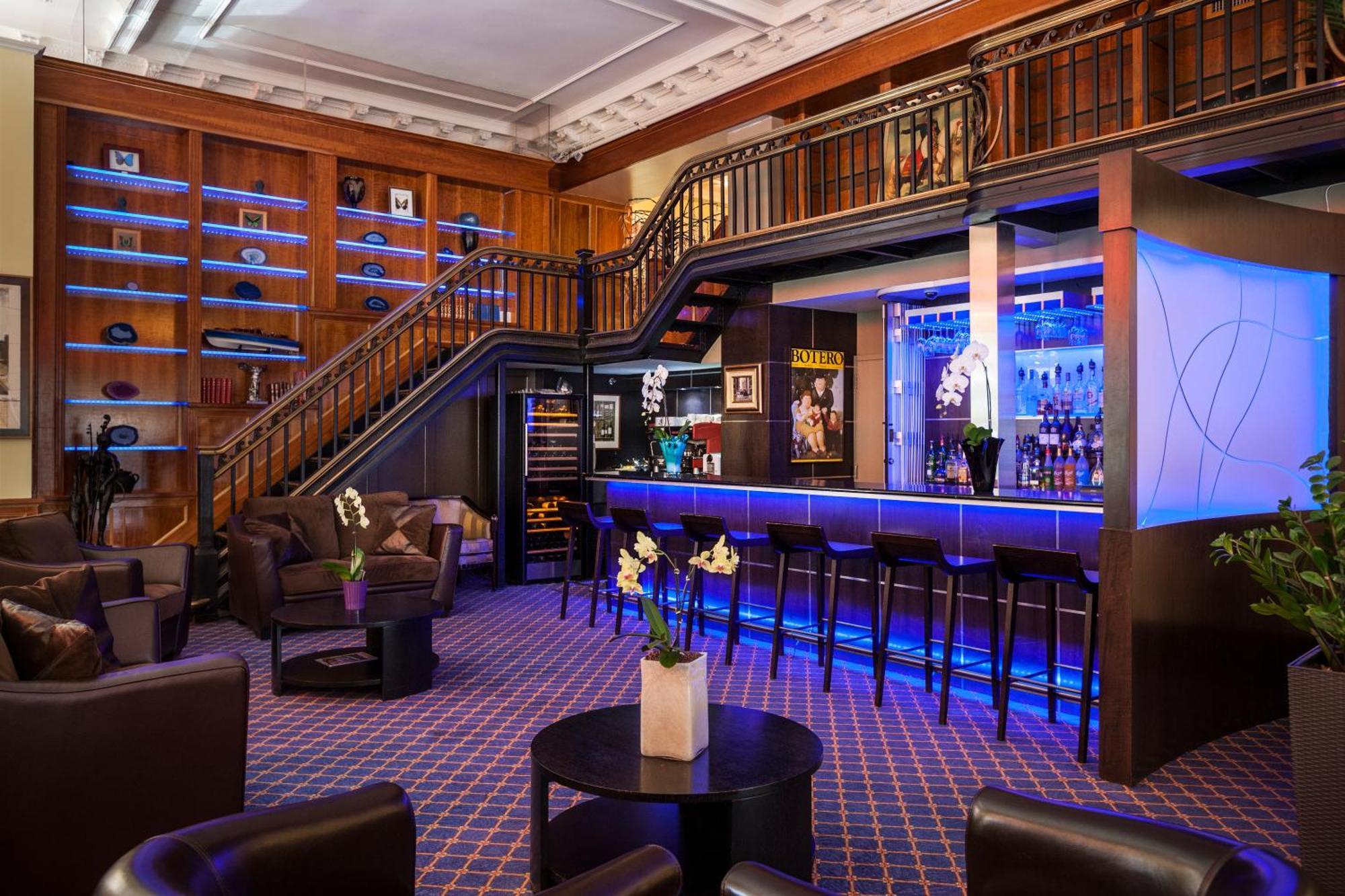 Lhotel Монреаль Экстерьер фото