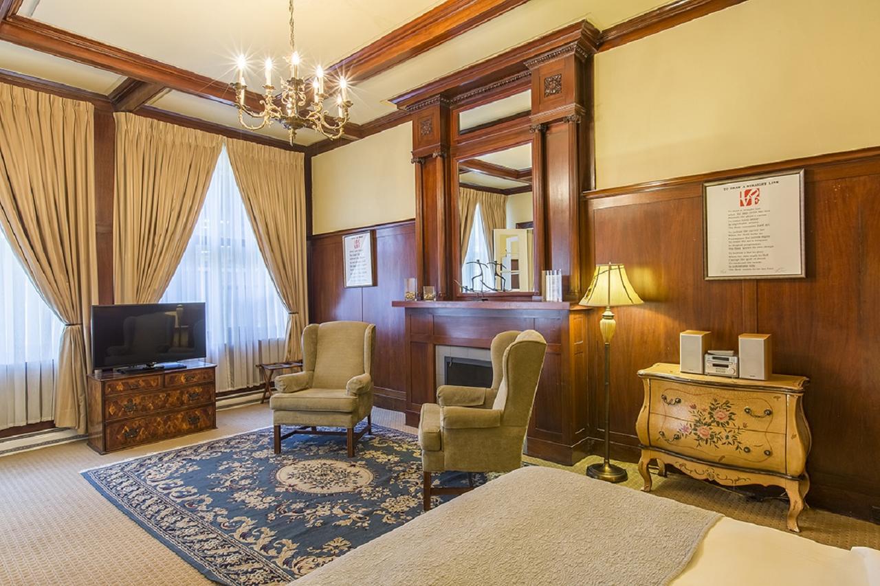 Lhotel Монреаль Экстерьер фото